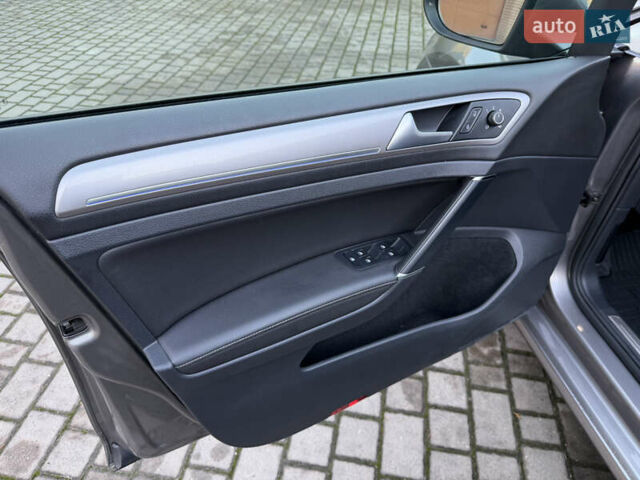 Фольксваген e-Golf, объемом двигателя 0 л и пробегом 99 тыс. км за 9300 $, фото 64 на Automoto.ua