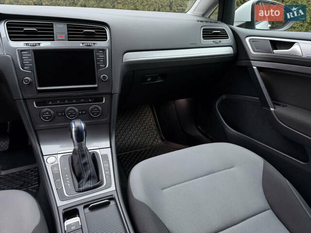 Фольксваген e-Golf, объемом двигателя 0 л и пробегом 110 тыс. км за 8990 $, фото 79 на Automoto.ua