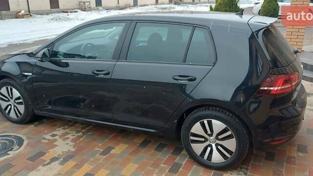 Фольксваген e-Golf, объемом двигателя 0 л и пробегом 126 тыс. км за 7600 $, фото 1 на Automoto.ua