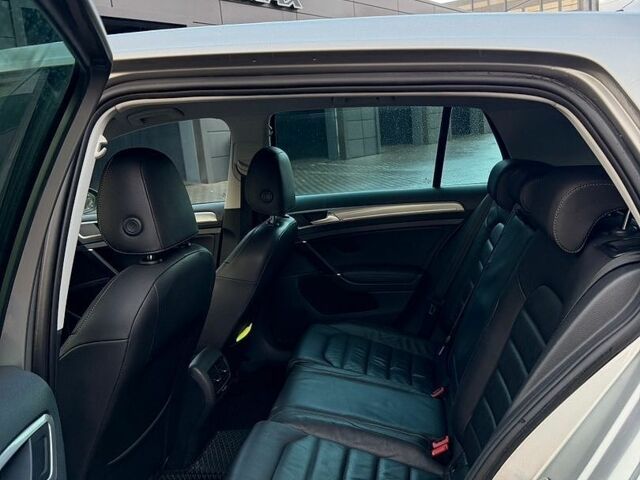 Фольксваген e-Golf, объемом двигателя 0 л и пробегом 170 тыс. км за 7900 $, фото 10 на Automoto.ua