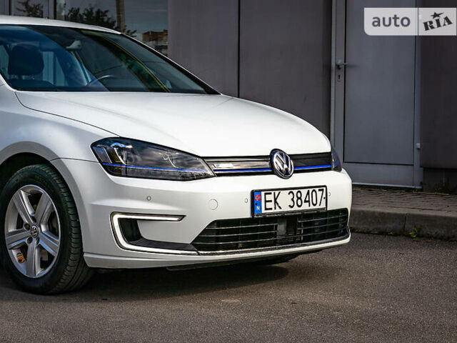 Фольксваген e-Golf, объемом двигателя 0 л и пробегом 119 тыс. км за 13999 $, фото 14 на Automoto.ua