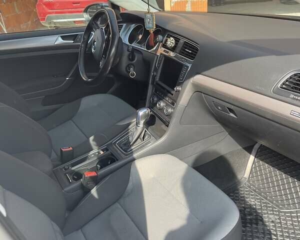 Фольксваген e-Golf, объемом двигателя 0 л и пробегом 132 тыс. км за 11500 $, фото 14 на Automoto.ua