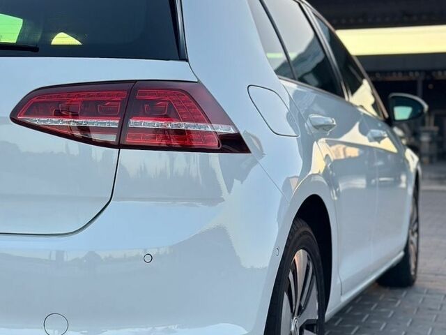 Фольксваген e-Golf, объемом двигателя 0 л и пробегом 156 тыс. км за 7950 $, фото 30 на Automoto.ua