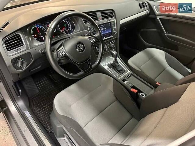 Фольксваген e-Golf, объемом двигателя 0 л и пробегом 151 тыс. км за 8799 $, фото 9 на Automoto.ua