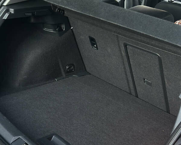 Фольксваген e-Golf, об'ємом двигуна 0 л та пробігом 102 тис. км за 8600 $, фото 9 на Automoto.ua