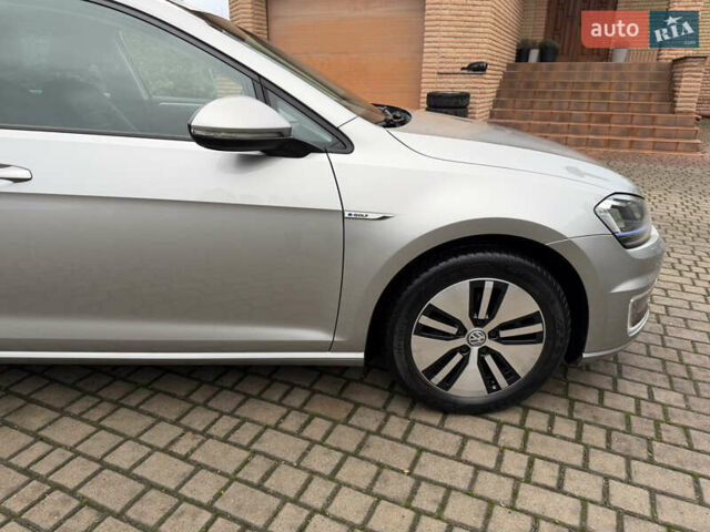 Фольксваген e-Golf, объемом двигателя 0 л и пробегом 92 тыс. км за 9450 $, фото 24 на Automoto.ua