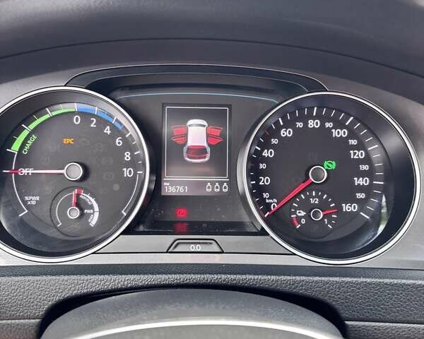 Фольксваген e-Golf, объемом двигателя 0 л и пробегом 140 тыс. км за 9000 $, фото 17 на Automoto.ua