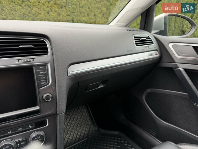 Фольксваген e-Golf, объемом двигателя 0 л и пробегом 92 тыс. км за 9450 $, фото 70 на Automoto.ua