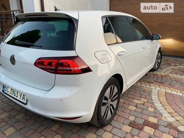 Фольксваген e-Golf, объемом двигателя 0 л и пробегом 128 тыс. км за 10800 $, фото 2 на Automoto.ua