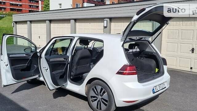 Фольксваген e-Golf, объемом двигателя 0 л и пробегом 96 тыс. км за 12450 $, фото 31 на Automoto.ua