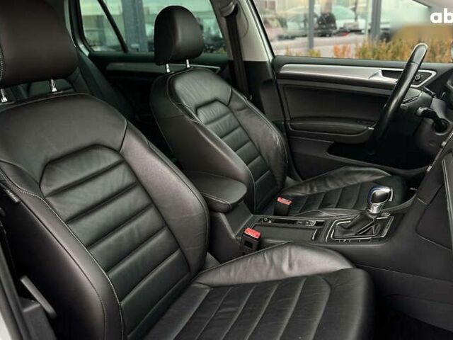 Фольксваген e-Golf, объемом двигателя 0 л и пробегом 64 тыс. км за 10990 $, фото 22 на Automoto.ua