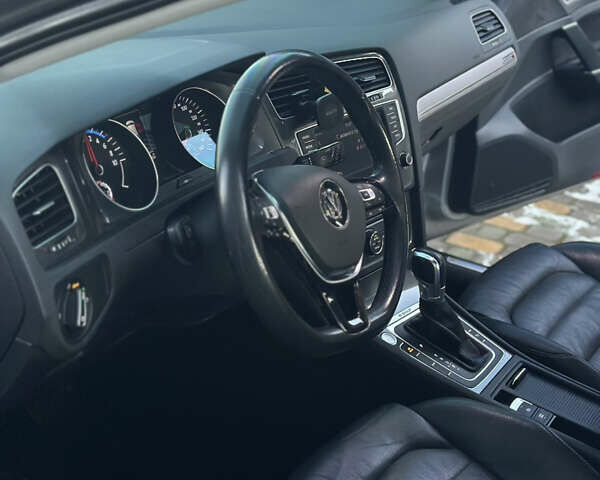 Фольксваген e-Golf, об'ємом двигуна 0 л та пробігом 102 тис. км за 8600 $, фото 14 на Automoto.ua