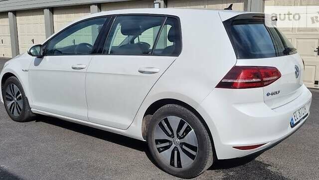 Фольксваген e-Golf, объемом двигателя 0 л и пробегом 96 тыс. км за 12450 $, фото 5 на Automoto.ua