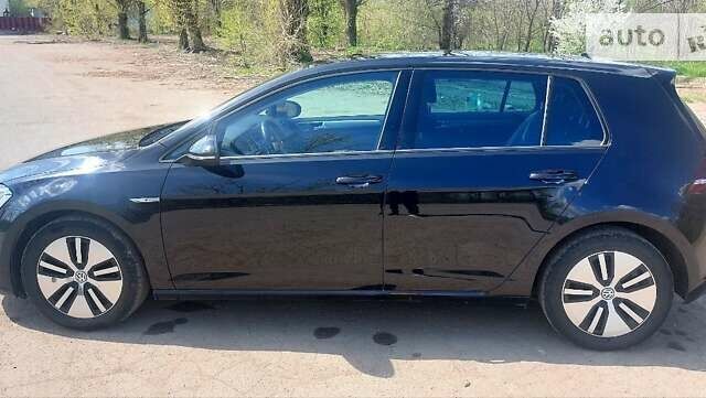 Фольксваген e-Golf, об'ємом двигуна 0 л та пробігом 110 тис. км за 12300 $, фото 15 на Automoto.ua