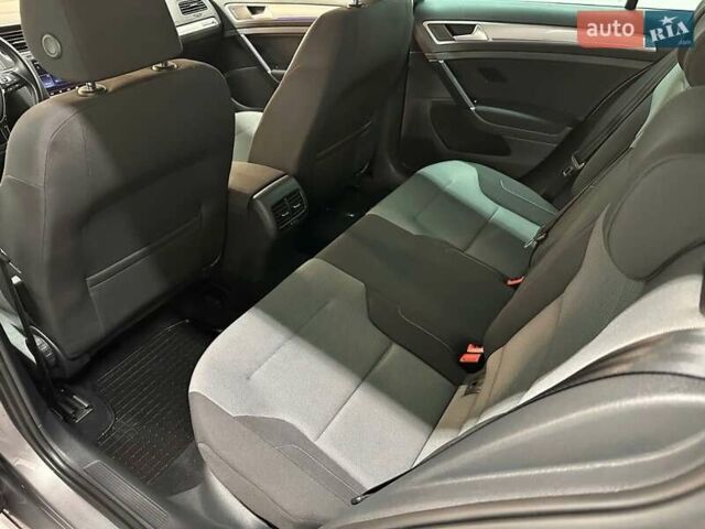 Фольксваген e-Golf, объемом двигателя 0 л и пробегом 151 тыс. км за 8799 $, фото 15 на Automoto.ua