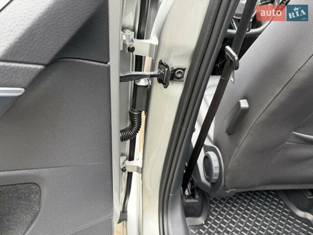 Фольксваген e-Golf, объемом двигателя 0 л и пробегом 92 тыс. км за 9450 $, фото 57 на Automoto.ua