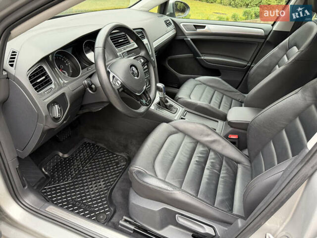 Фольксваген e-Golf, объемом двигателя 0 л и пробегом 92 тыс. км за 9450 $, фото 40 на Automoto.ua