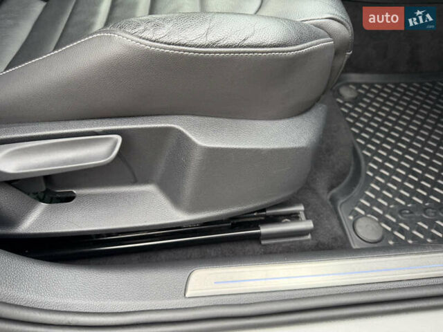 Фольксваген e-Golf, объемом двигателя 0 л и пробегом 92 тыс. км за 9450 $, фото 45 на Automoto.ua