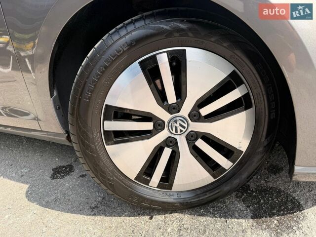 Фольксваген e-Golf, об'ємом двигуна 0 л та пробігом 98 тис. км за 8600 $, фото 7 на Automoto.ua