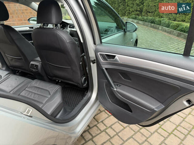 Фольксваген e-Golf, объемом двигателя 0 л и пробегом 92 тыс. км за 9450 $, фото 48 на Automoto.ua