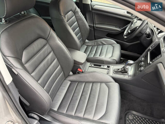 Фольксваген e-Golf, объемом двигателя 0 л и пробегом 92 тыс. км за 9450 $, фото 42 на Automoto.ua