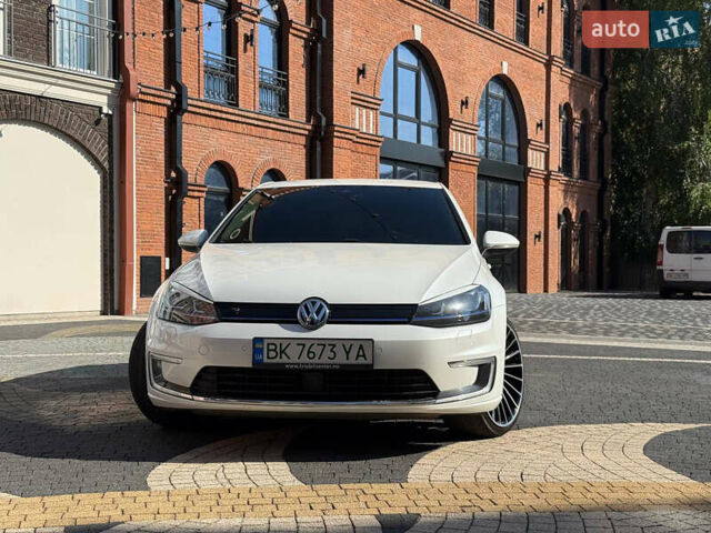 Фольксваген e-Golf, об'ємом двигуна 0 л та пробігом 144 тис. км за 9890 $, фото 10 на Automoto.ua