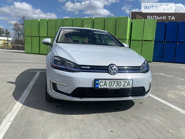 Фольксваген e-Golf, объемом двигателя 0 л и пробегом 113 тыс. км за 17000 $, фото 1 на Automoto.ua