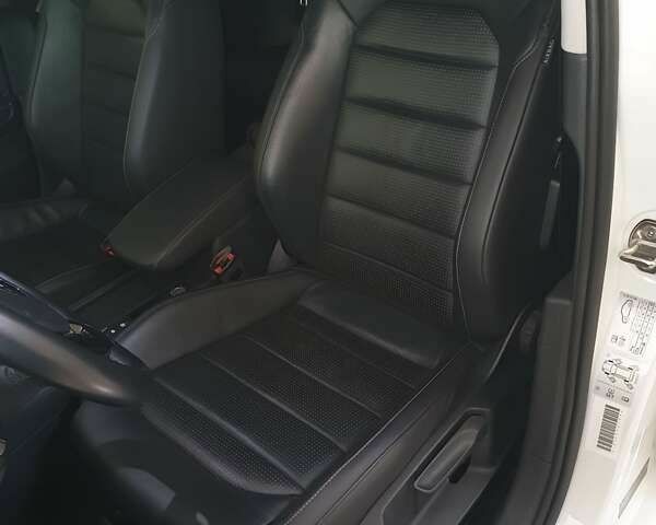 Фольксваген e-Golf, объемом двигателя 0 л и пробегом 101 тыс. км за 11900 $, фото 9 на Automoto.ua