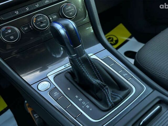 Фольксваген e-Golf, объемом двигателя 0 л и пробегом 115 тыс. км за 12650 $, фото 16 на Automoto.ua