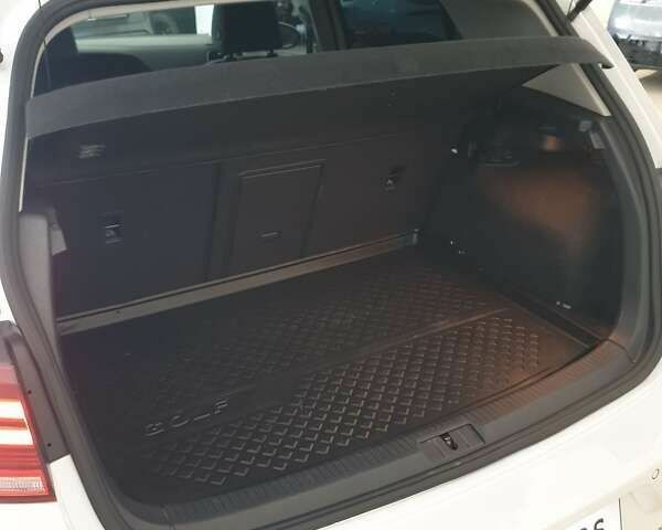 Фольксваген e-Golf, объемом двигателя 0 л и пробегом 101 тыс. км за 11900 $, фото 14 на Automoto.ua