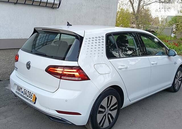 Фольксваген e-Golf, объемом двигателя 0 л и пробегом 127 тыс. км за 18550 $, фото 31 на Automoto.ua