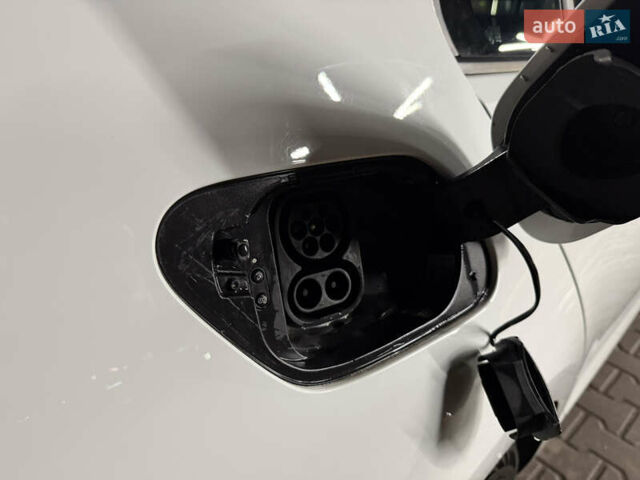 Фольксваген e-Golf, объемом двигателя 0 л и пробегом 137 тыс. км за 11500 $, фото 71 на Automoto.ua