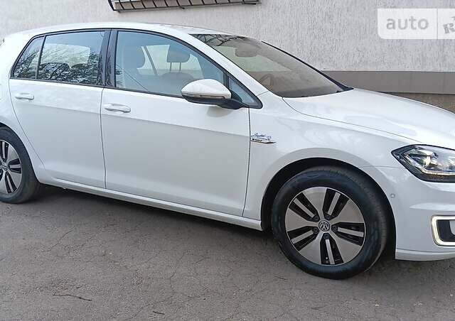 Фольксваген e-Golf, объемом двигателя 0 л и пробегом 127 тыс. км за 18550 $, фото 30 на Automoto.ua