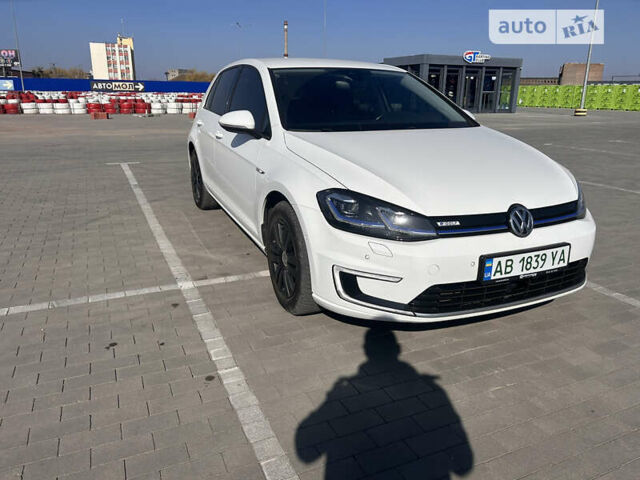 Фольксваген e-Golf, объемом двигателя 0 л и пробегом 140 тыс. км за 15100 $, фото 2 на Automoto.ua