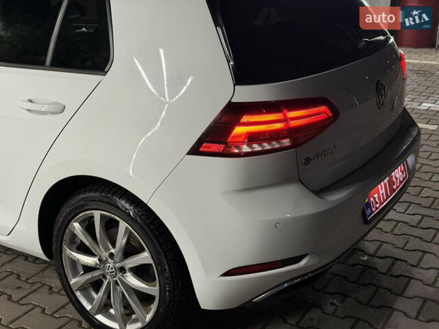 Фольксваген e-Golf, объемом двигателя 0 л и пробегом 137 тыс. км за 11500 $, фото 22 на Automoto.ua