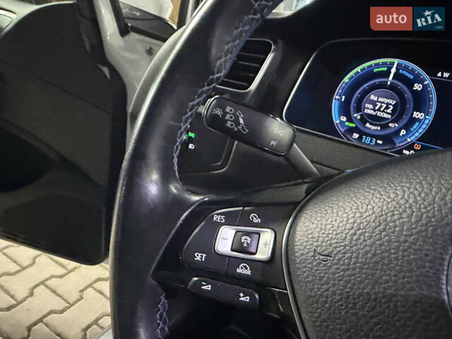 Фольксваген e-Golf, объемом двигателя 0 л и пробегом 137 тыс. км за 11500 $, фото 41 на Automoto.ua