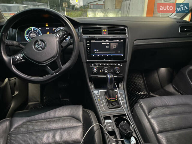 Фольксваген e-Golf, объемом двигателя 0 л и пробегом 123 тыс. км за 15600 $, фото 7 на Automoto.ua