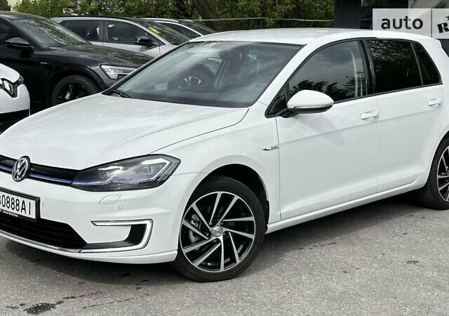 Фольксваген e-Golf, объемом двигателя 0 л и пробегом 76 тыс. км за 18400 $, фото 1 на Automoto.ua