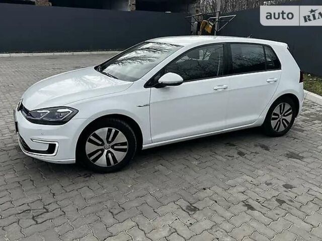 Фольксваген e-Golf, объемом двигателя 0 л и пробегом 52 тыс. км за 19000 $, фото 1 на Automoto.ua