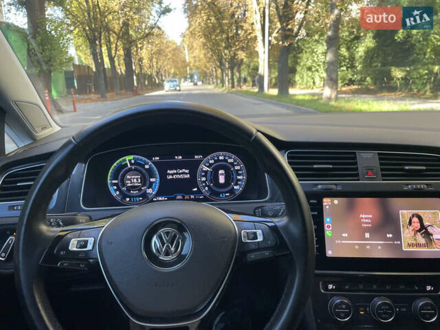 Фольксваген e-Golf, объемом двигателя 0 л и пробегом 123 тыс. км за 15600 $, фото 6 на Automoto.ua