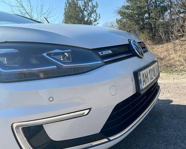 Фольксваген e-Golf, объемом двигателя 0 л и пробегом 160 тыс. км за 16250 $, фото 16 на Automoto.ua