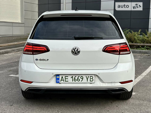 Фольксваген e-Golf, объемом двигателя 0 л и пробегом 69 тыс. км за 15999 $, фото 15 на Automoto.ua