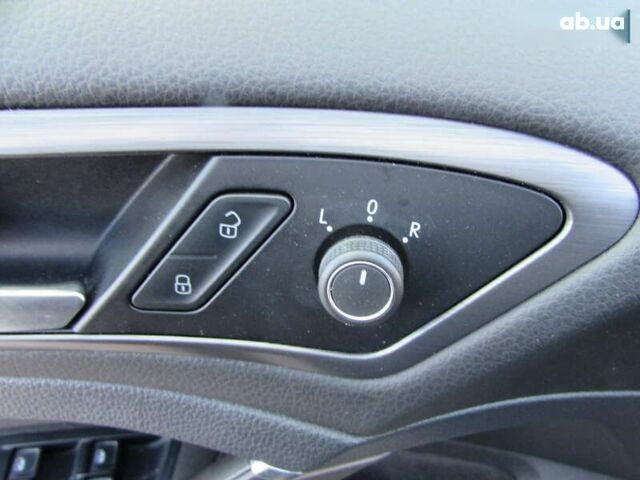 Фольксваген e-Golf, об'ємом двигуна 0 л та пробігом 164 тис. км за 11998 $, фото 23 на Automoto.ua