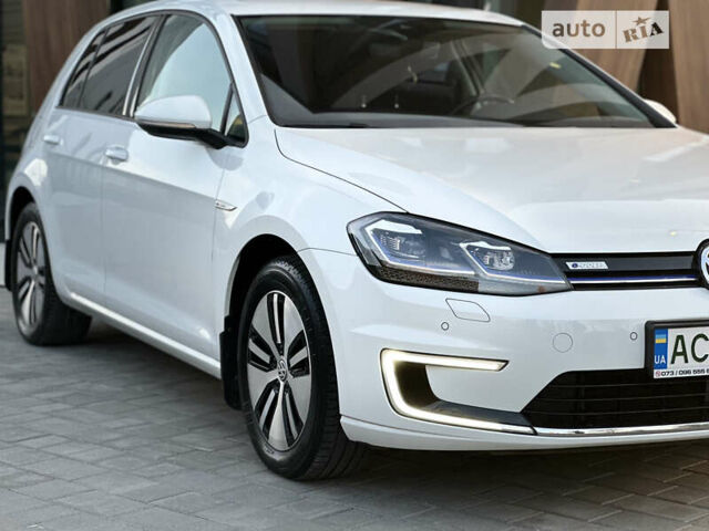 Фольксваген e-Golf, объемом двигателя 0 л и пробегом 61 тыс. км за 18300 $, фото 13 на Automoto.ua