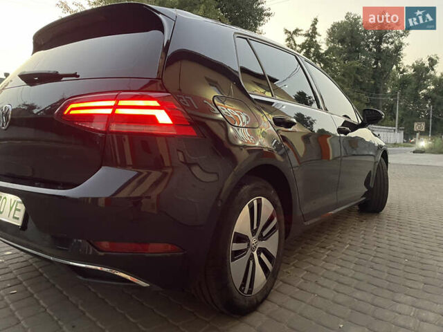 Фольксваген e-Golf, объемом двигателя 0 л и пробегом 123 тыс. км за 15600 $, фото 9 на Automoto.ua