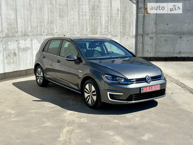 Фольксваген e-Golf, объемом двигателя 0 л и пробегом 102 тыс. км за 15700 $, фото 6 на Automoto.ua