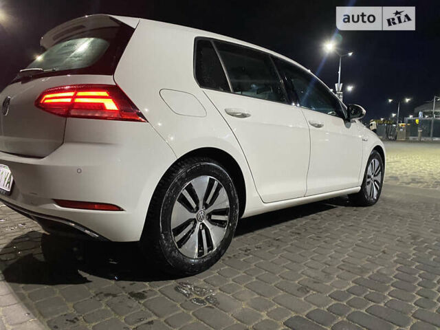 Фольксваген e-Golf, объемом двигателя 0 л и пробегом 49 тыс. км за 14800 $, фото 6 на Automoto.ua