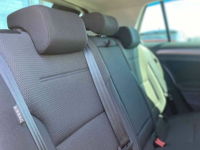 Фольксваген e-Golf, объемом двигателя 0 л и пробегом 132 тыс. км за 14999 $, фото 22 на Automoto.ua