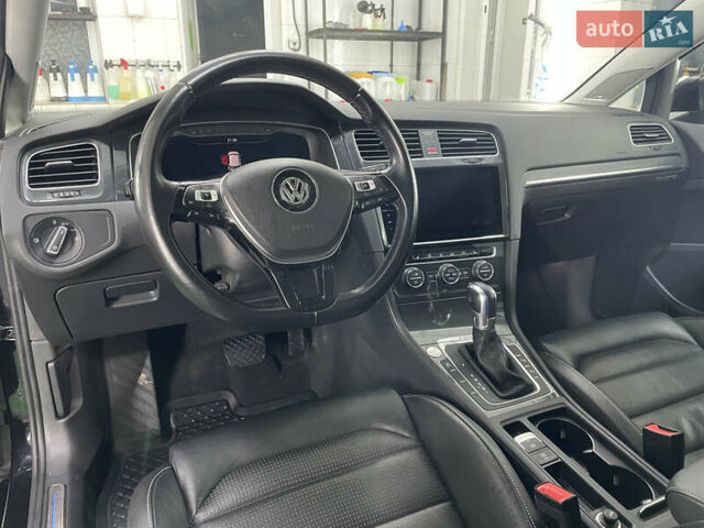 Фольксваген e-Golf, объемом двигателя 0 л и пробегом 144 тыс. км за 12500 $, фото 9 на Automoto.ua