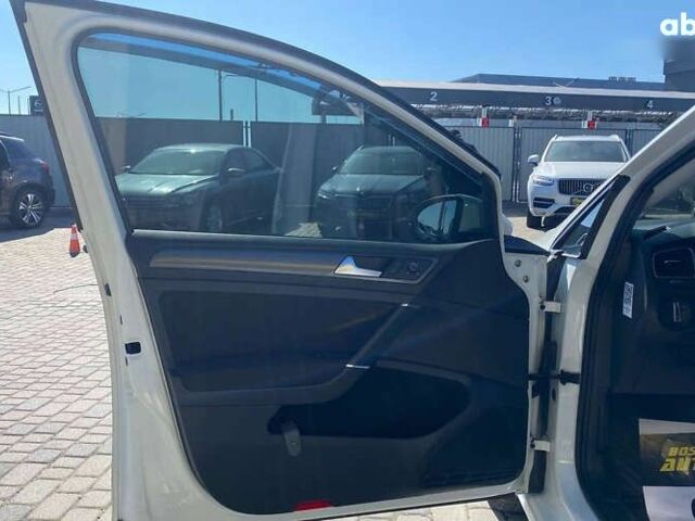 Фольксваген e-Golf, объемом двигателя 0 л и пробегом 127 тыс. км за 15700 $, фото 8 на Automoto.ua